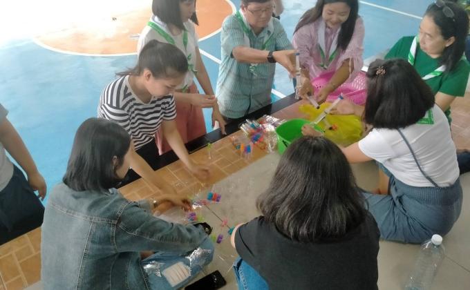 จิตอาสาทำแอลกอฮอล์ฆ่าเชื้อ