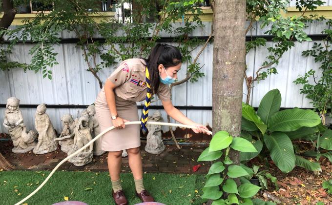 จิตอาสารดน้ำต้นไม้