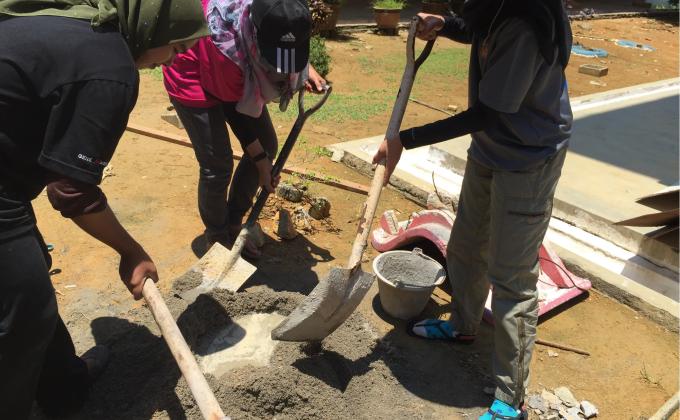 Reuse Recycle Garden project( SWA Voluntary Service) Hari kelima projek 