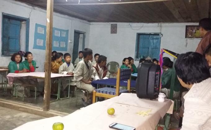 helping students organise farewell dinner for graduating students 