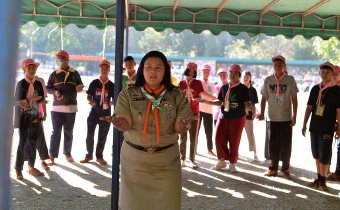 ออกจัดกิจกรรมฐาน MoP Dance