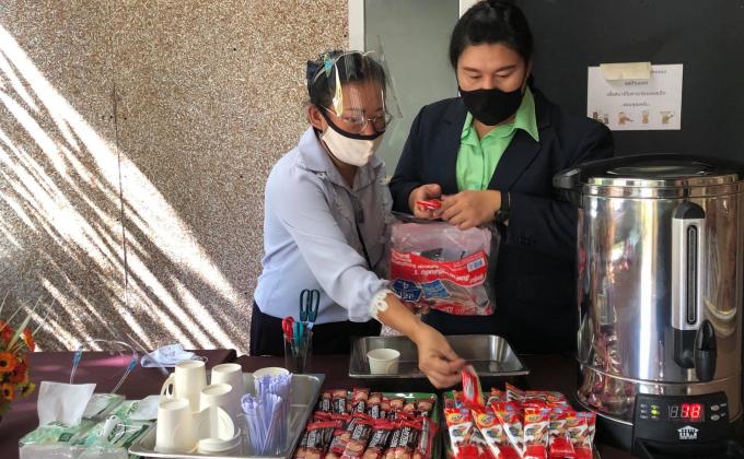 การจัดอาหารว่างและเครื่องดื่ม