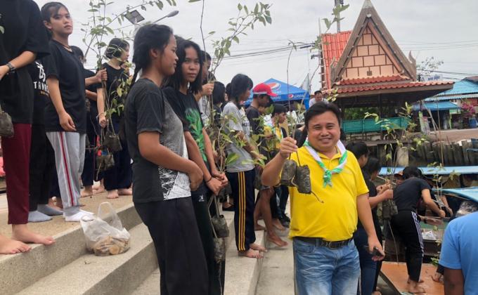 ปลูกป่าชายเลน