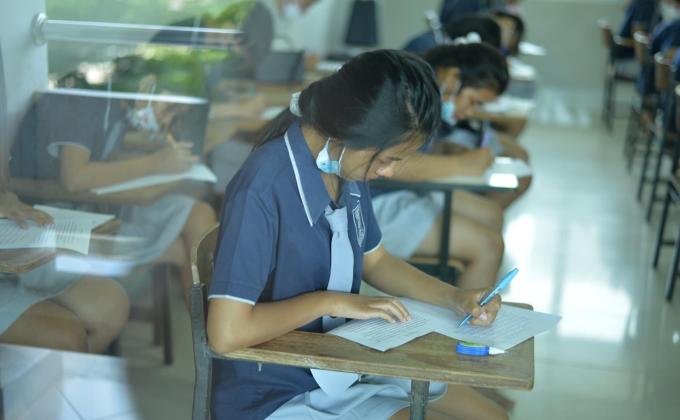 ประกวดคัดลายมือวันภาษาไทย