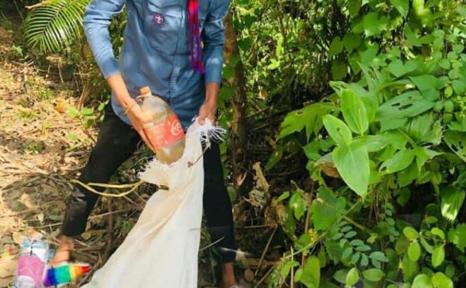 Plastic tide turned Badge 