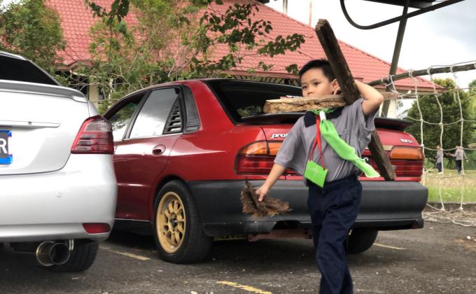 Si Comel, Peserta Perkhemahan Pengakap Khas Kali-2 
