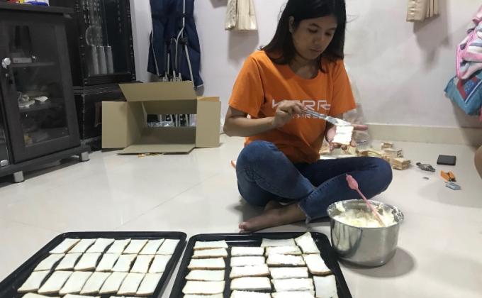 ร่วมกิจกรรมทำขนมไปบริจาค