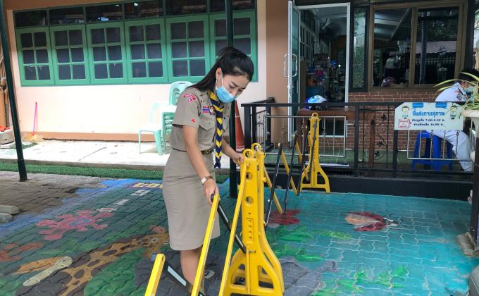 จิตอาสาเก็บอุปกร