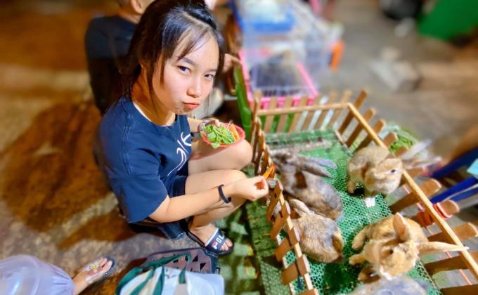 ให้อาหารกระต่าย