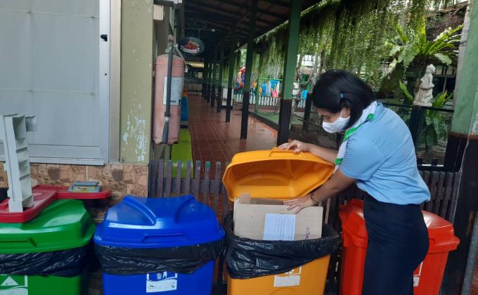 จิตอาสา คัดแยกขยะ