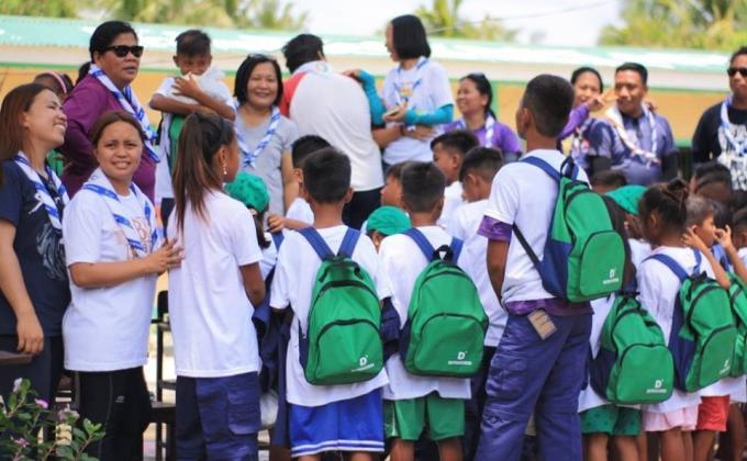 Educational pack and food packs for kids in the remote island 