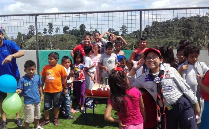 AYUDANDO A NARANJAL
