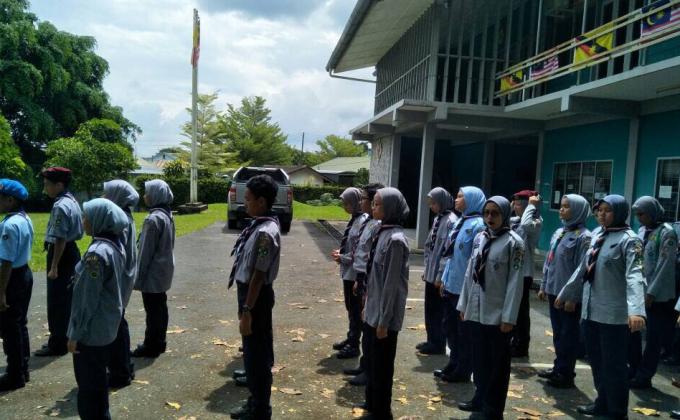 Latihan Kawad Lintas Hormat TYT di Hq