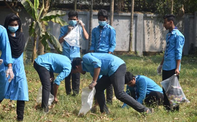 Clean-Up Campus 