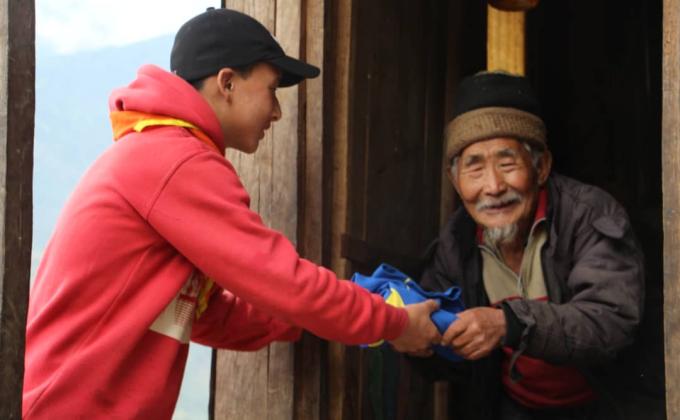 Enriching hike to help and advocate On CoVid 19