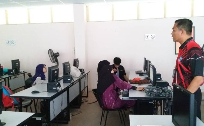 Taklimat MOP kump TESL D