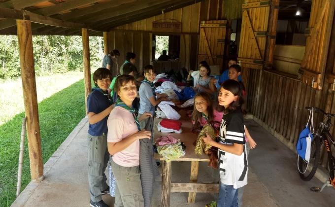 Projeto de Arrecadação de Roupas e Calçados