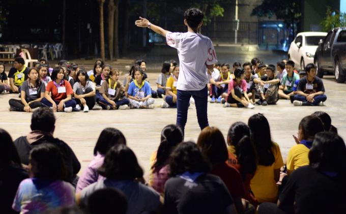 เป็นวิทยากรในกิจกรรมค่ายเขียวเหลืองสัมพันธ์