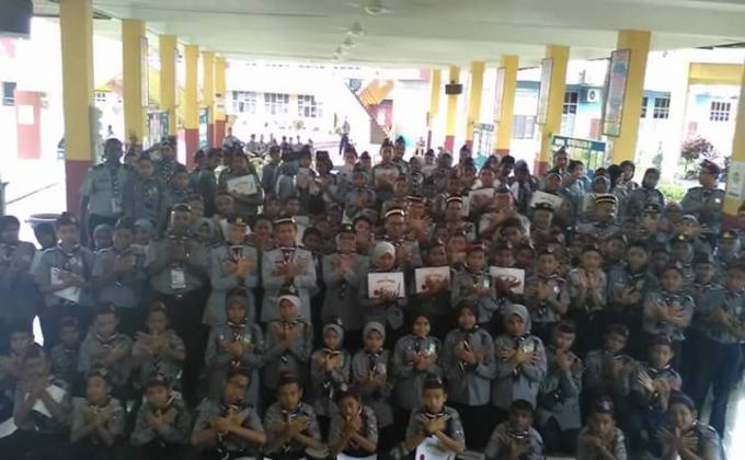 saya menjadi seorang pembantu dalam kem cuboree