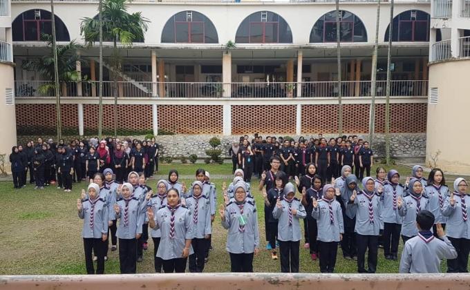 Perhimpunan mingguan unit beruniform IPGKBA