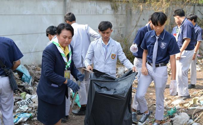 ร่วมปฏิบัติกิจกรรม  Big Cleanning Day