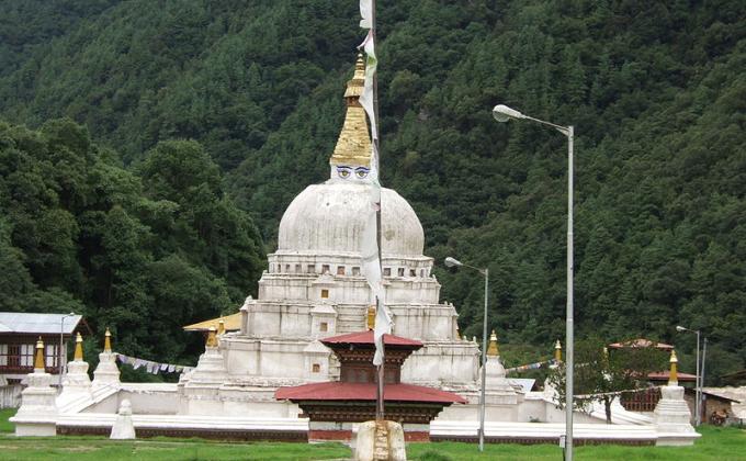 cleaning campaign in chorten kora