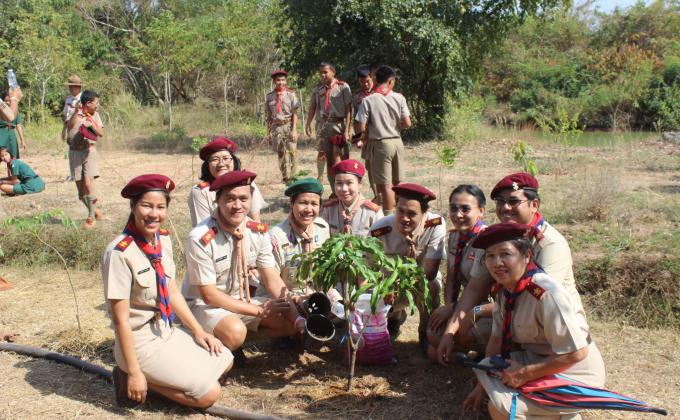 จิตอาสาปลูกป่าเพื่อพ่อหลวง