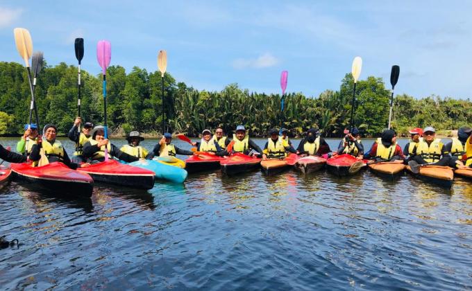 MENCUBA SESUATU YANG BAHARU