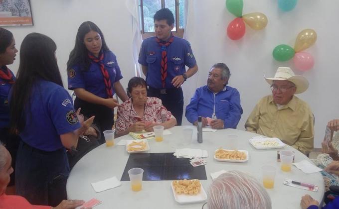 ADOPTA UN ABUELO 