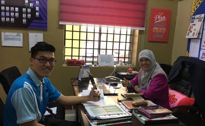 Pertukaran idea tentang Program KPM dan profesionalisme perguruan dengan Guru Besar Sk Ayer Molek