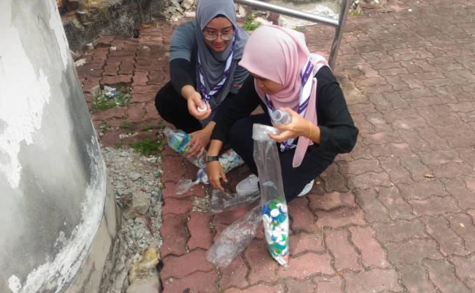 Reuse Recycle Garden Project (SWA Voluntary Service) - Cleaning at Stadium Kuala Selangor 