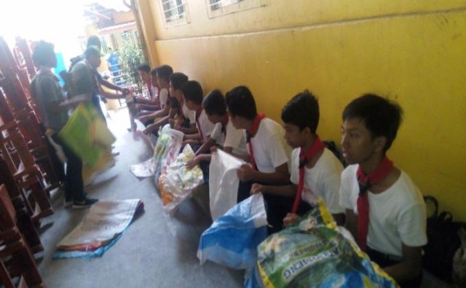 BHNHS SENIOR SCOUTS CLEAN UP DRIVE