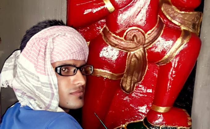 God statue painting