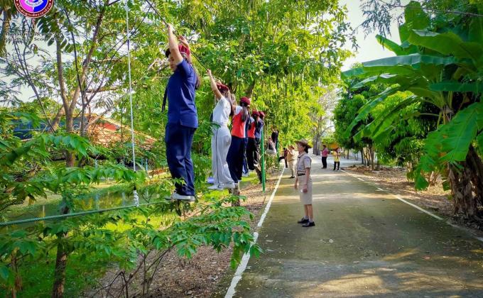 เป็นวิทยากรประจำหมู่ฝึกอบรม