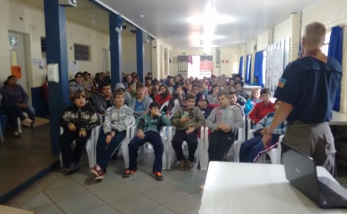 O que leva os jovens a pichar ?