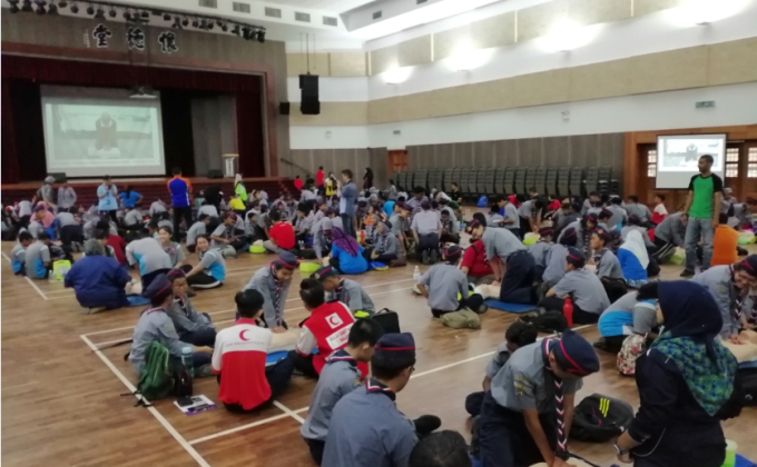 Program Latihan Kecemasan Teknik CPR: Automated External Defibrillator (AED)