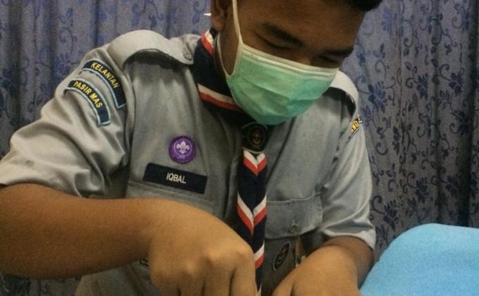 FACE SHIELD UNTUK PEJUANG YANG TAK DIDENDANG