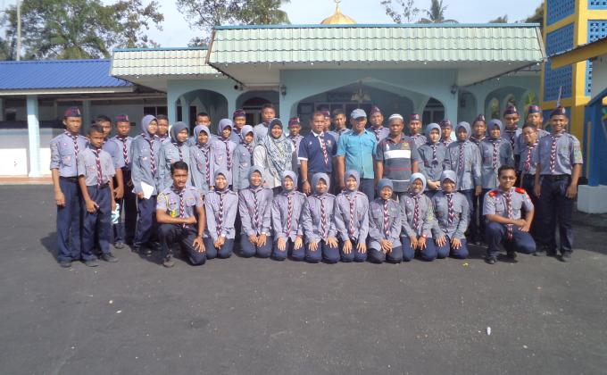 Ekspedisi Berjalan Kaki Dari SMK Seri Gading Ke SK Seri Molek