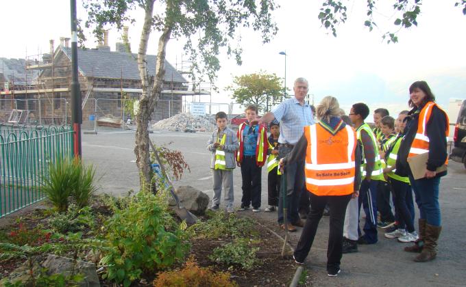 Clean up Scout Flower Beds in Carlingford