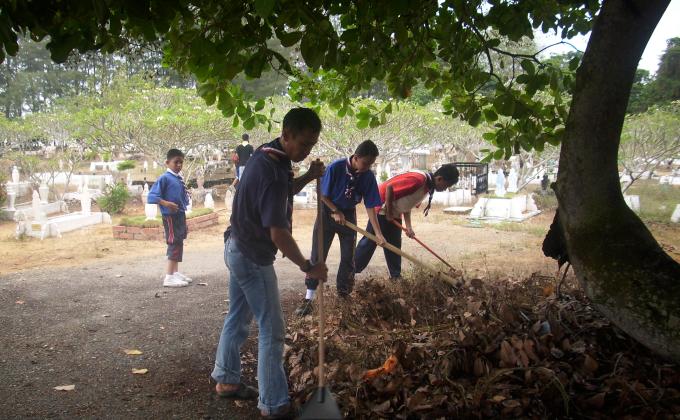 KHIDMAT MASYARAKAT: TANAH PERKUBURAN KG. TELUK RAMUNIA
