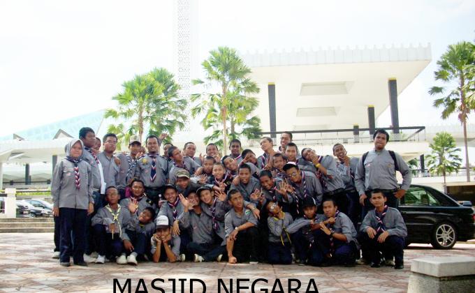 PERHIMPUNAN RAKSASA 100 TAHUN PENGAKAP MALAYSIA