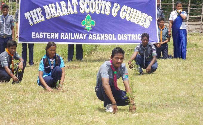 MASS TREE PLANTATION PROGRAMME ON 01/08/14, AT ASANSOL, 