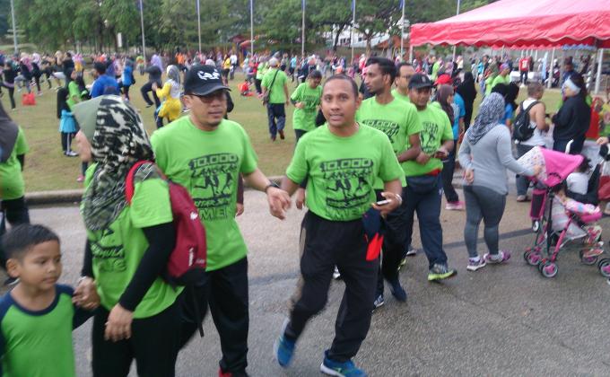 Larian 10,000 Langkah : Program Kitar Semula