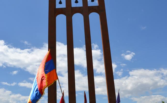 Սերունդնե՛ր, դուք ձեզ ճանաչեք Սարդարապատից…