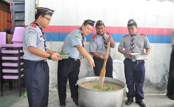 Program edar bubur lambuk di Pulapem