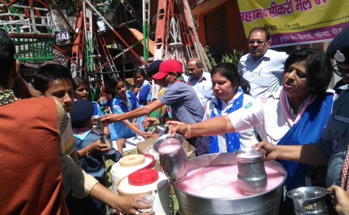 Serving water and help people 