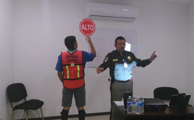 Auxilio Vial