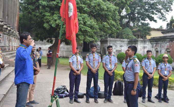 Outdoor Crew Meeting 