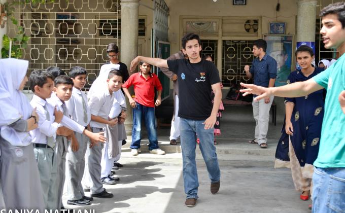 I Volunteer for Karachi (Do a good turn daily)