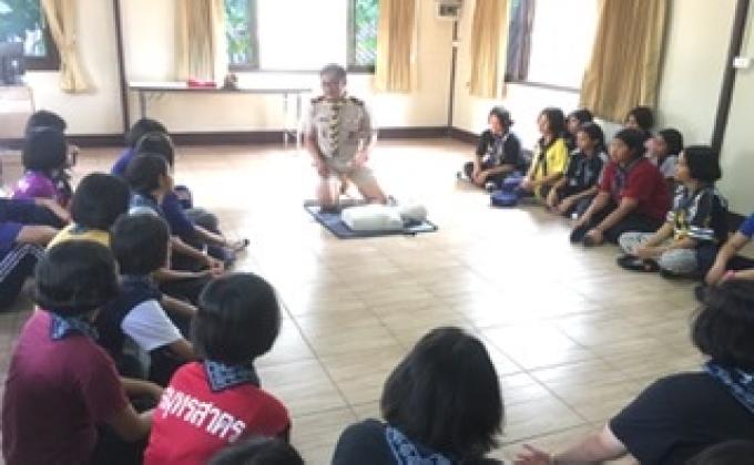 สอนการใช้ เครื่อง  AED